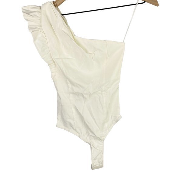 ASTR The Label Sweet Summer Ruffled One Shoulder Bodysuit White - Picture 4 of 10